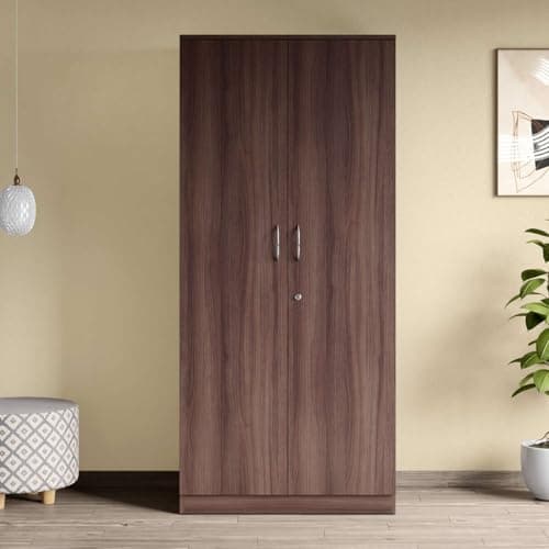 Rent or Buy a Wardrobe?